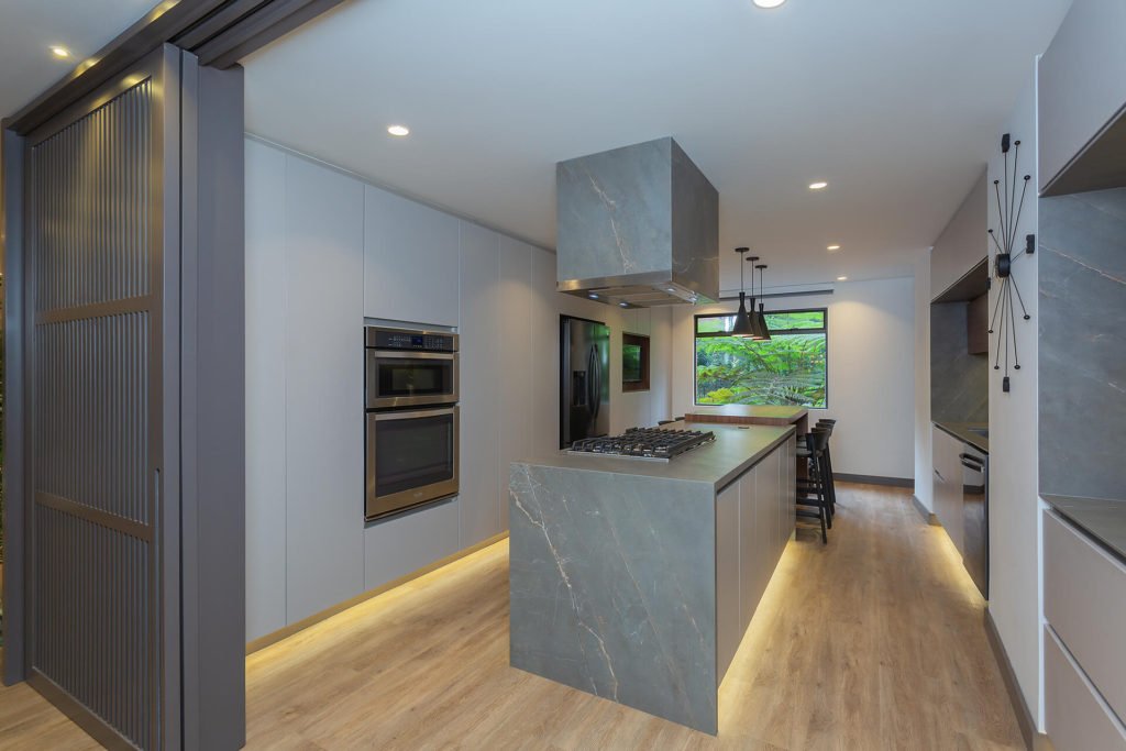 remodelacion apartamentos en colombia cocina moderna 2